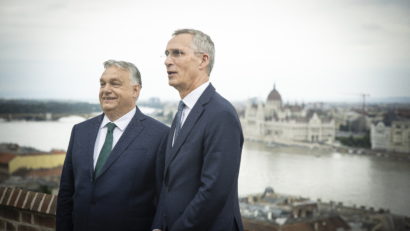 Orbán Viktor, Jens Stoltenberg, Bukaresti Kilencek